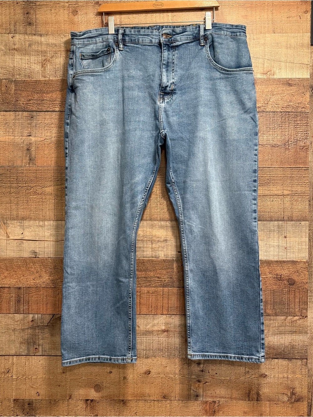 The Foundry (Bass Pro Shops) Mens Jeans 44x29 Straight Fit Light Wash Denim M003